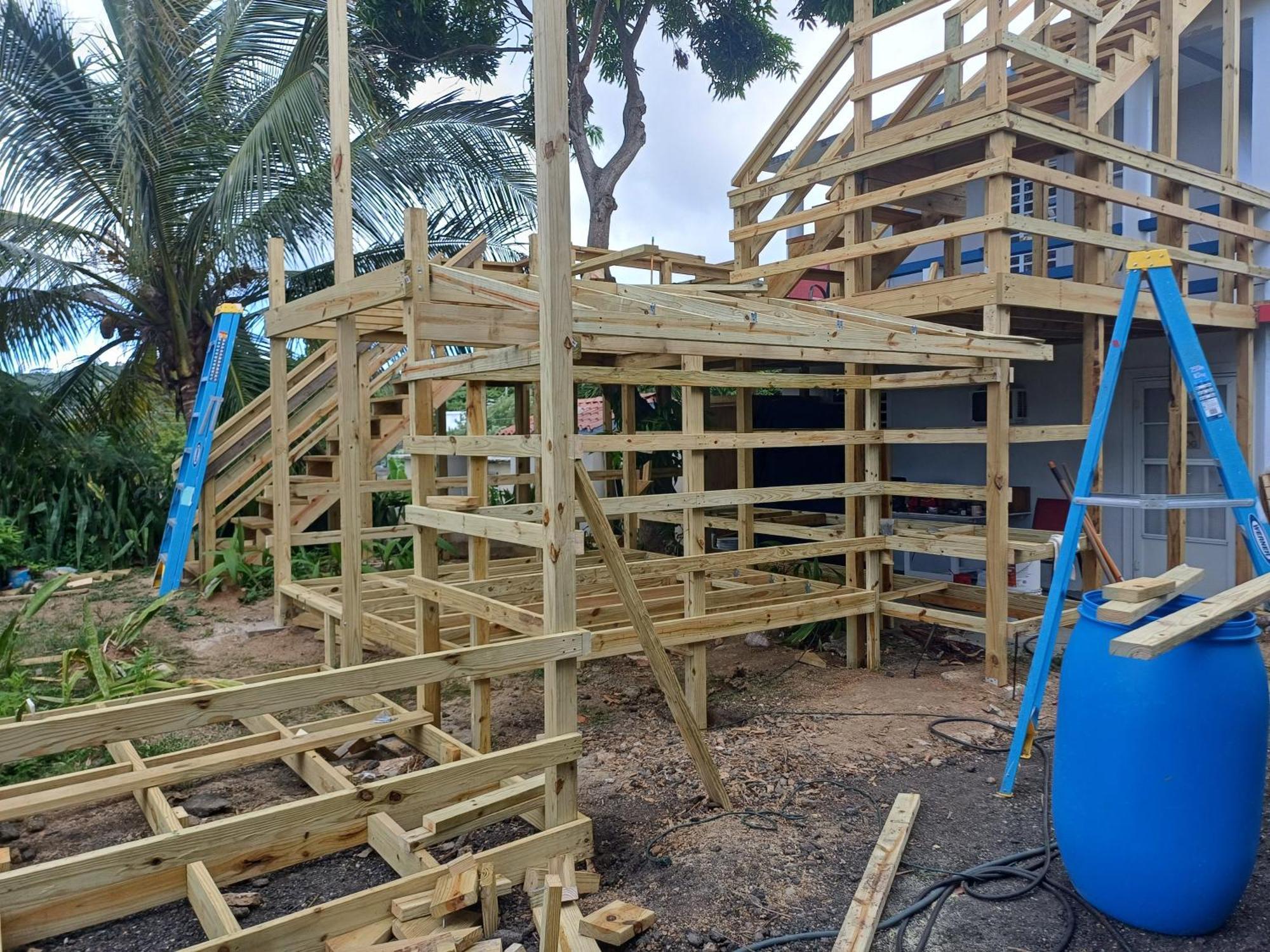 Rooster Run Glamping Camping Has Rooftop And Off The Ground Glamping Experience For 1 To 16 In A Single Tent And Views Of The Rain Forrest And To Culebra Across The Atlantic Ocean W Tents, Linens, Deluxe Air Beds, Warm Shower And More At A Great Pric Vieques Kültér fotó