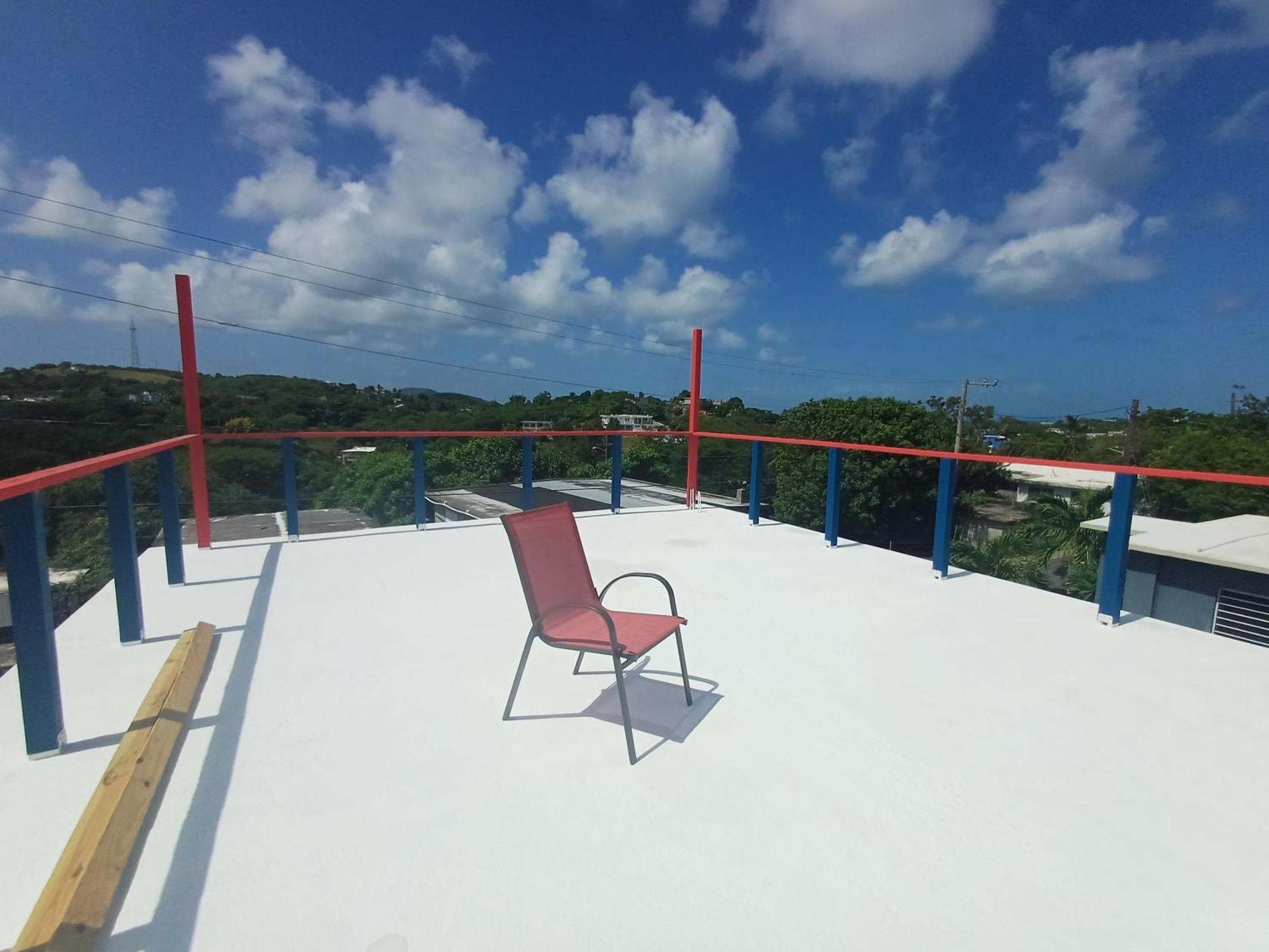 Rooster Run Glamping Camping Has Rooftop And Off The Ground Glamping Experience For 1 To 16 In A Single Tent And Views Of The Rain Forrest And To Culebra Across The Atlantic Ocean W Tents, Linens, Deluxe Air Beds, Warm Shower And More At A Great Pric Vieques Kültér fotó